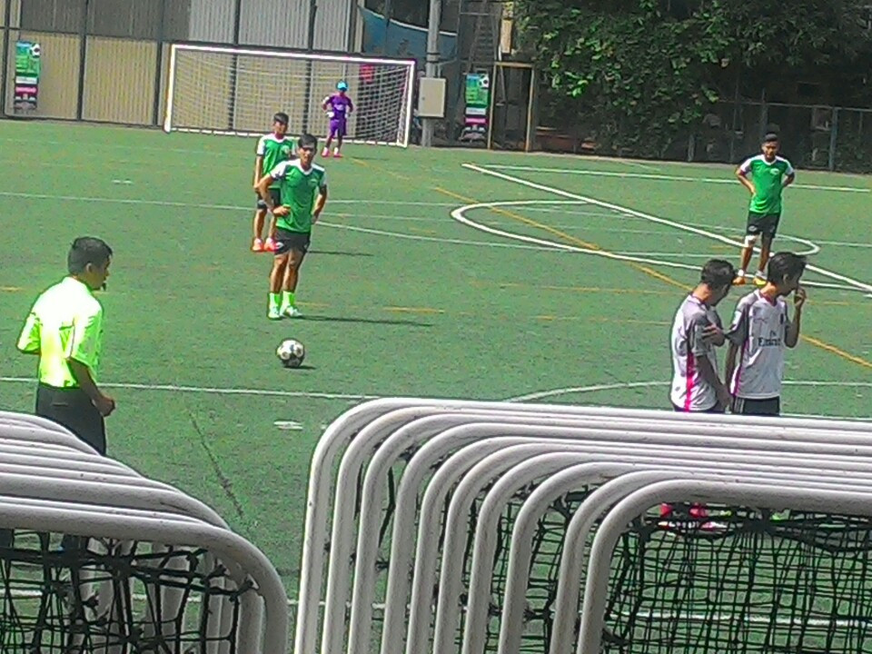 Lượt thi đấu vòng 3 bảng B giải bóng đá YBA 2016