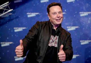 Lý do Elon Musk bắt nhân viên họp vào 1h sáng chủ nhật